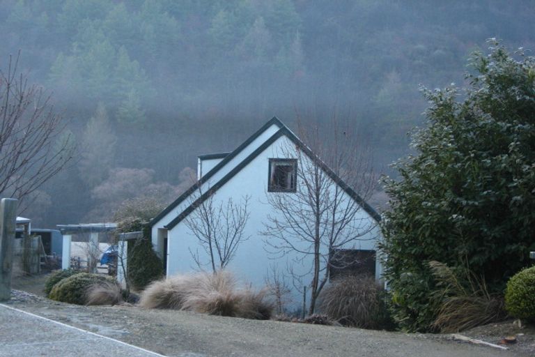 Photo of property in 26 Daveys Place, Arrowtown, 9302