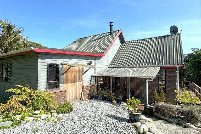 Photo of property in 13 Fern Valley Road, Paroa, Greymouth, 7805
