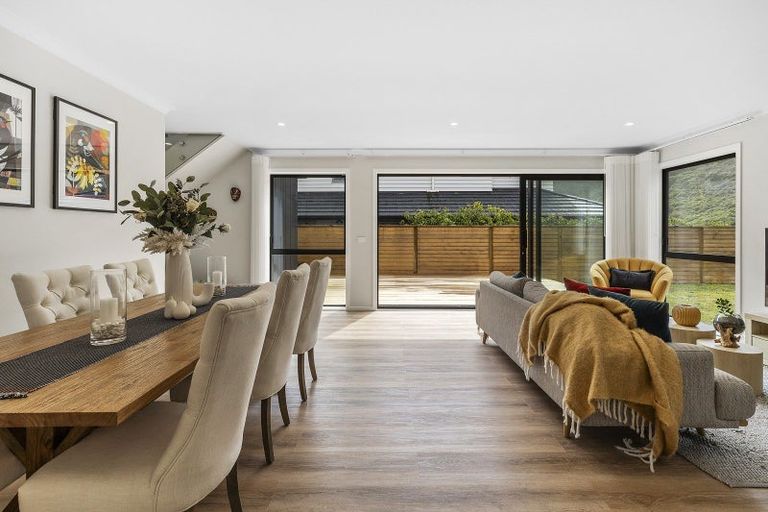 Photo of property in 9 Porokaiwhiri Street, Crofton Downs, Wellington, 6035