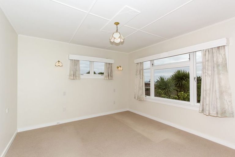 Photo of property in 104 Belt Road, New Plymouth, 4310