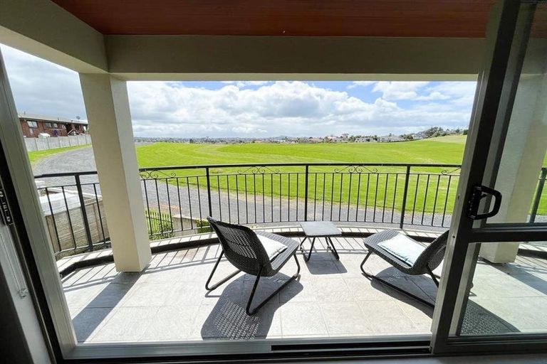 Photo of property in 60 Grammar School Road, Pakuranga, Auckland, 2010