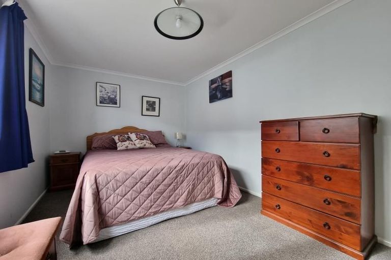 Photo of property in 74 Kauri Street, Miramar, Wellington, 6022