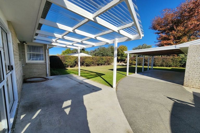 Photo of property in 23 Lipscombe Crescent, Havelock North, 4130