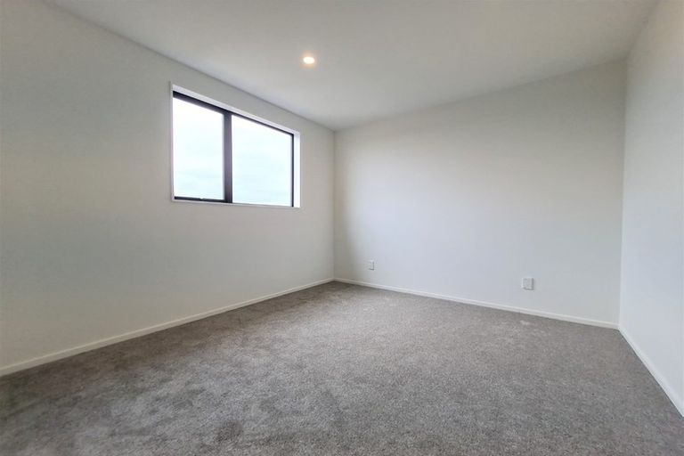 Photo of property in 6b Poruru Close, Papakura, 2110