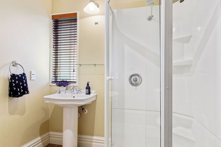 Photo of property in 34a Strowan Road, Strowan, Christchurch, 8052