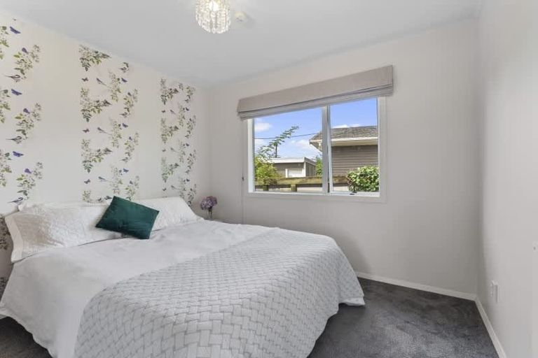 Photo of property in 1 Goldsborough Avenue, Raumati Beach, Paraparaumu, 5032