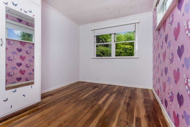 Photo of property in 12 Outlook Road, Greenhithe, Auckland, 0632