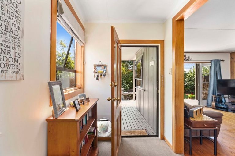 Photo of property in 2/5 Koha Road, Taupo, 3330