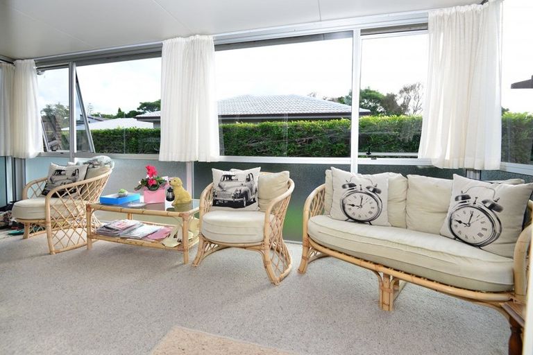 Photo of property in 13a The Circle, Manly, Whangaparaoa, 0930