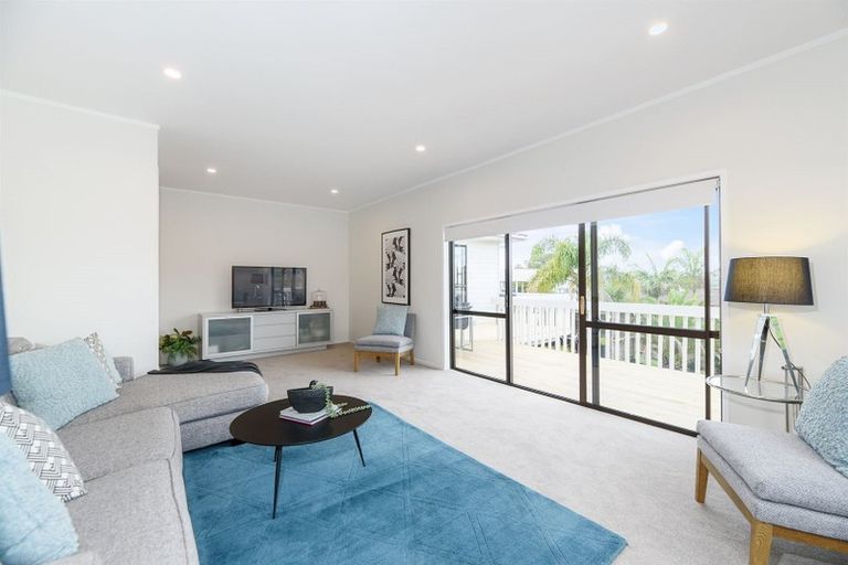 Photo of property in 8 Serrata Place, Browns Bay, Auckland, 0630