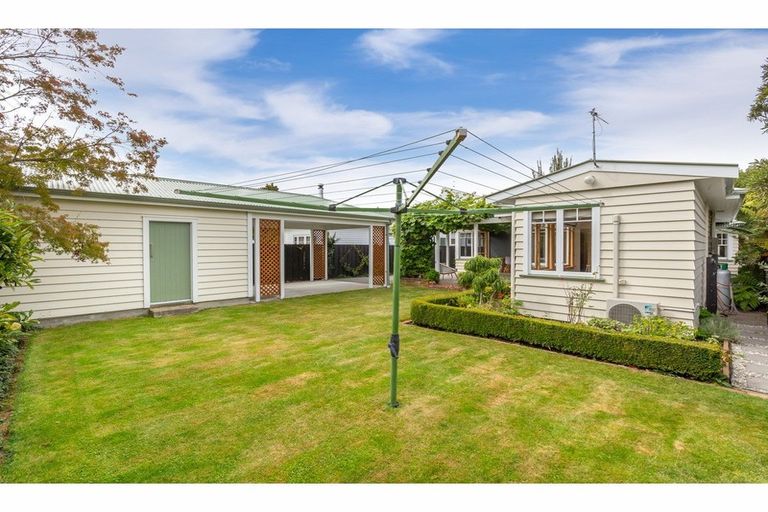 Photo of property in 91 Ashgrove Terrace, Somerfield, Christchurch, 8024