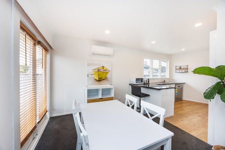 Photo of property in 6 Esk Street, Roslyn, Palmerston North, 4414