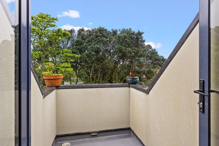 Photo of property in 2/33 Waipa Street, Birkenhead, Auckland, 0626