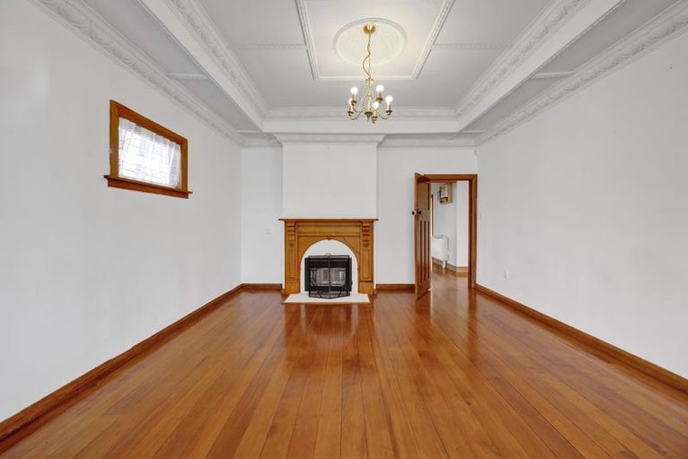 Photo of property in 21 Morrissey Street, Hawera, 4610