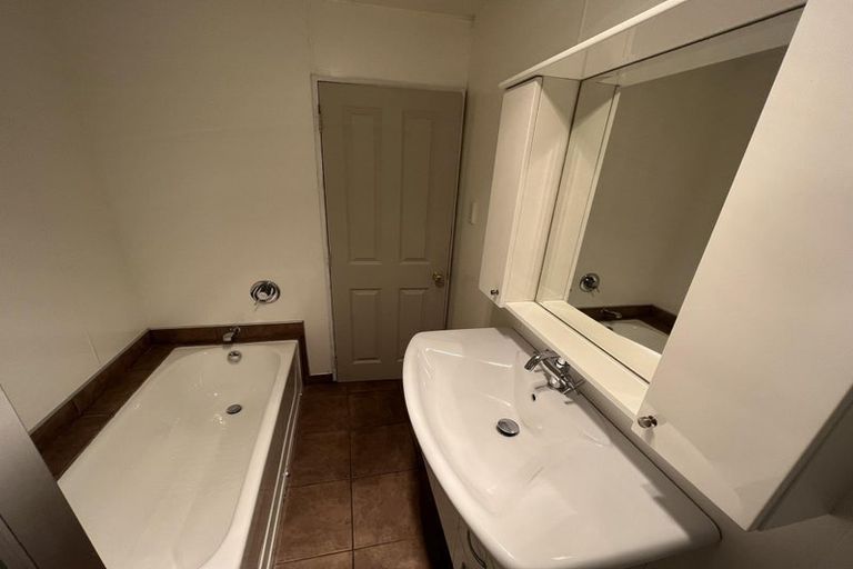 Photo of property in 17 Rochester Street, Linwood, Christchurch, 8062