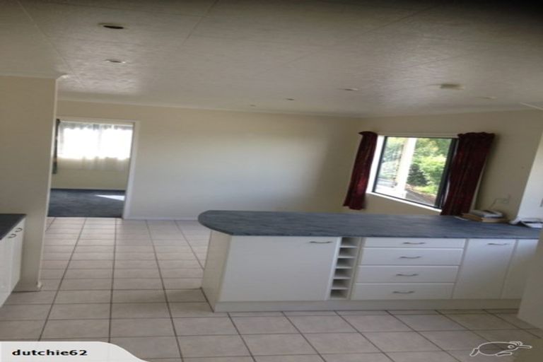 Photo of property in 115 Vipond Road, Stanmore Bay, Whangaparaoa, 0932