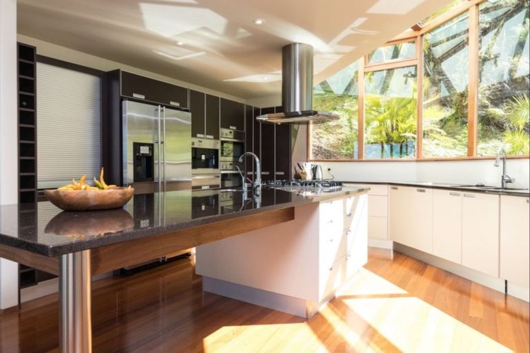 Photo of property in 17a Bayview Road, Paihia, 0200