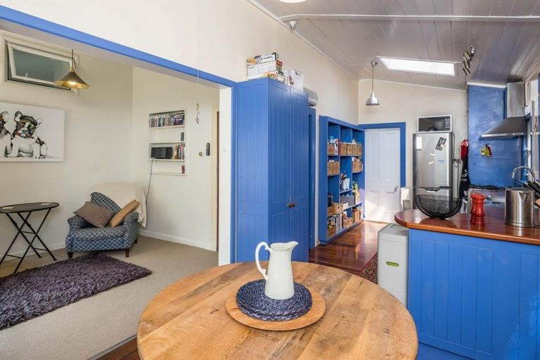 Photo of property in 205 Glenmore Street, Kelburn, Wellington, 6012