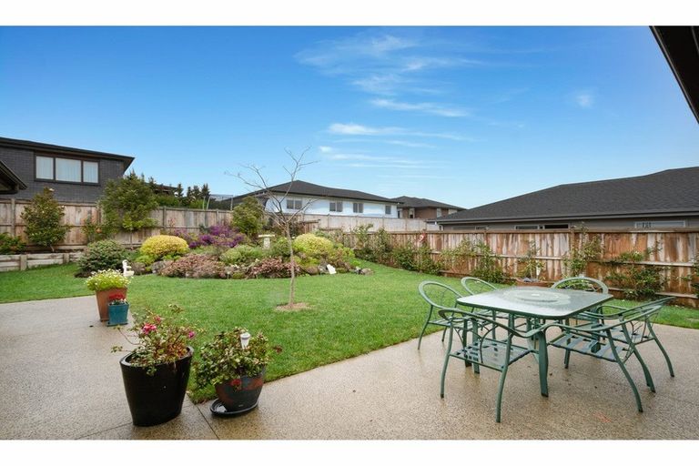 Photo of property in 18 Josh Road, Huapai, Kumeu, 0810