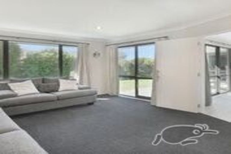 Photo of property in 1 Teal Close, Woolston, Christchurch, 8023