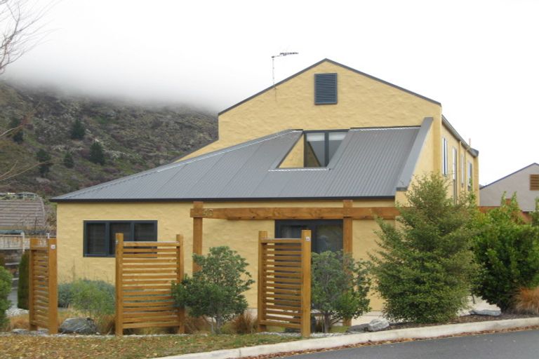 Photo of property in 40a Elm Tree Avenue, Frankton, Queenstown, 9300