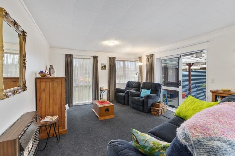 Photo of property in 8a Alexander Place, Otaki, 5512