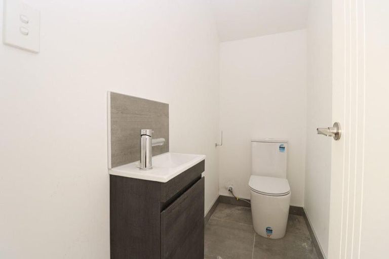 Photo of property in 6 Woven Place, Karaka, Papakura, 2113