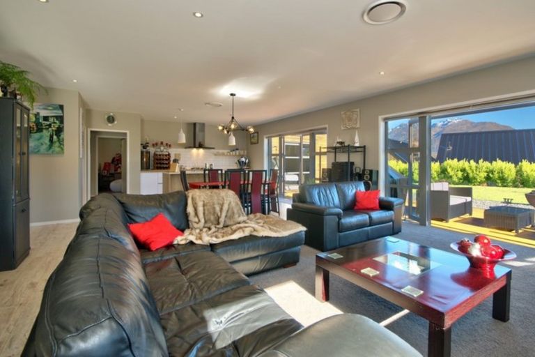 Photo of property in 7 Bretby Court, Jacks Point, Queenstown, 9371