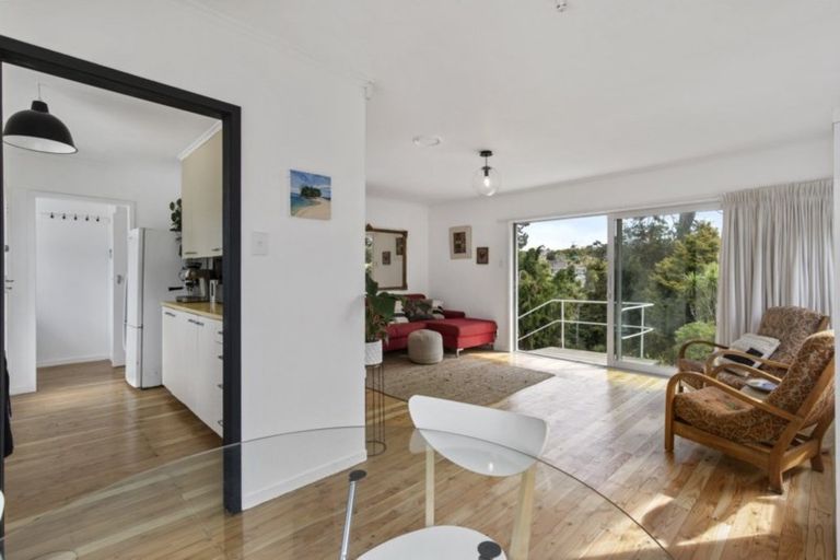 Photo of property in 85 Barrys Road, Glendene, Auckland, 0602