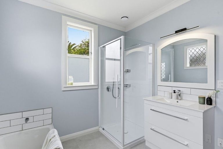 Photo of property in 15 Golf Road, Paraparaumu Beach, Paraparaumu, 5032