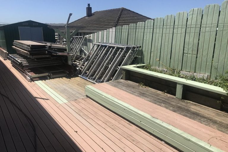 Photo of property in 1 Waiho Terrace, Elsdon, Porirua, 5022