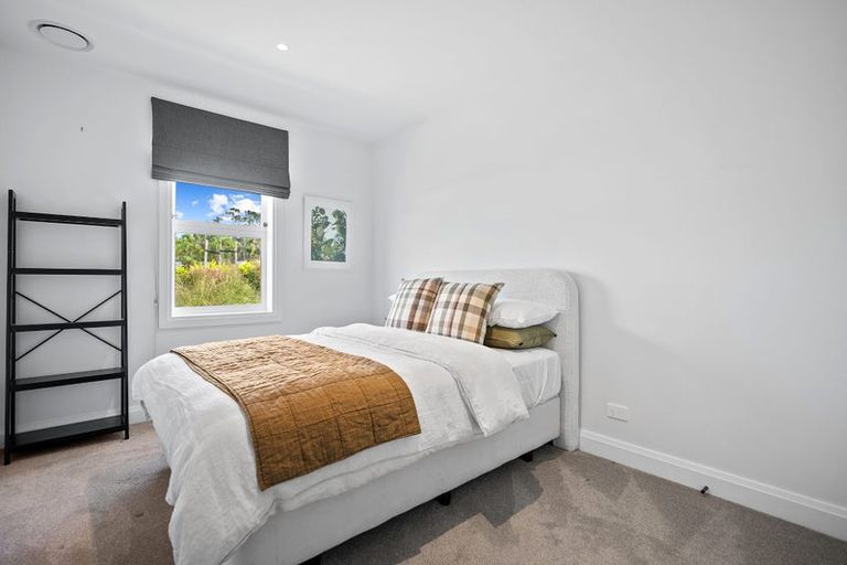 Photo of property in 438 Oaia Road, Muriwai, Waimauku, 0881