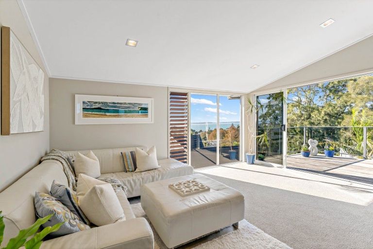 Photo of property in 154 Sandspit Road, Shelly Park, Auckland, 2014