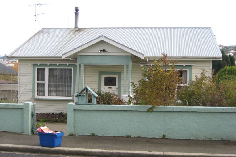 Photo of property in 1 Font Street, Kaikorai, Dunedin, 9010