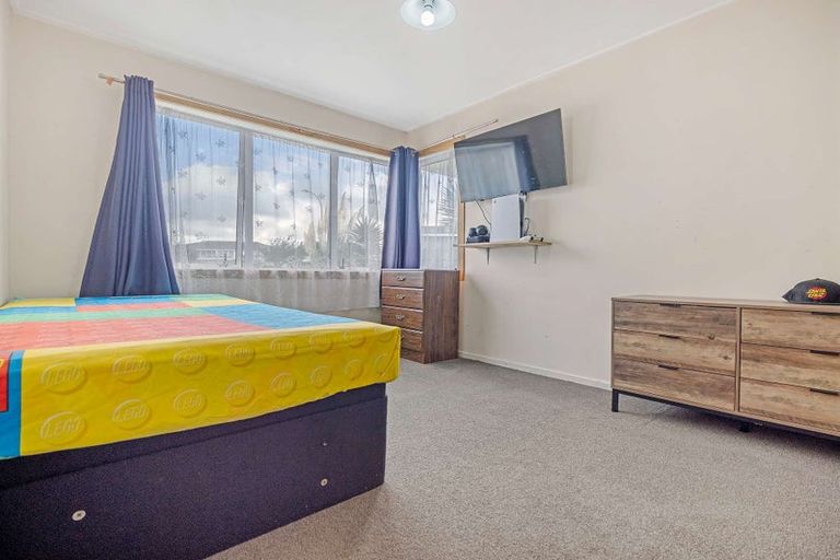 Photo of property in 3 Totara Street, Waiuku, 2123