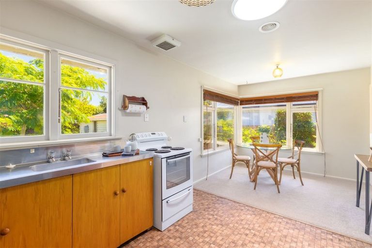 Photo of property in 14 Bethel Crescent, Bishopdale, Christchurch, 8053