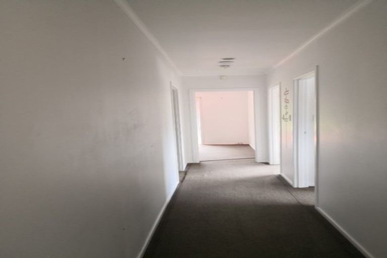 Photo of property in 34 Glenfern Road, Mellons Bay, Auckland, 2014