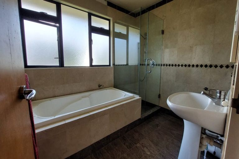 Photo of property in 15 Calla Street, Maungaturoto, 0520