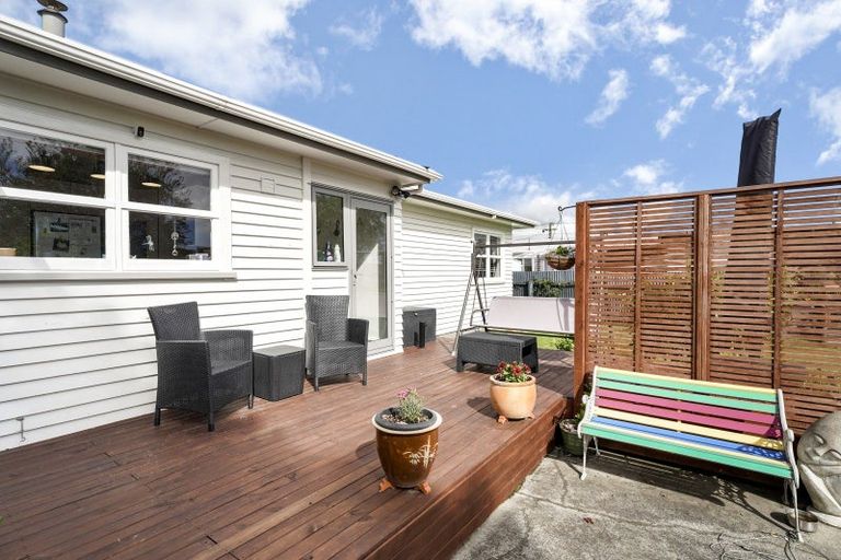 Photo of property in 3 Cobham Street, Levin, 5510