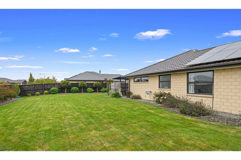 Photo of property in 32 Navy Loop, Rolleston, 7614