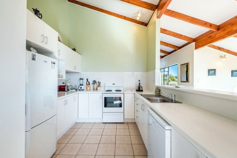 Photo of property in 35 Sarah Todd Lane, Waimauku, 0812