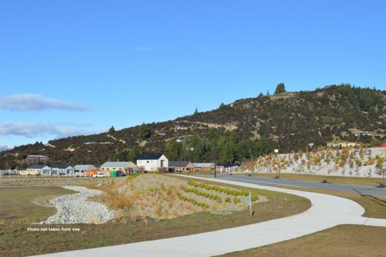 Photo of property in 51 Mount Linton Avenue, Wanaka, 9305