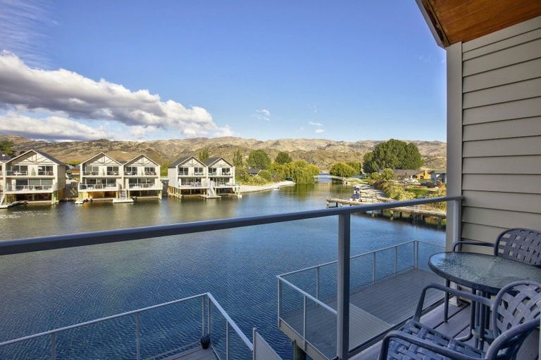 Photo of property in 21a Perriam Place, Mount Pisa, Cromwell, 9383