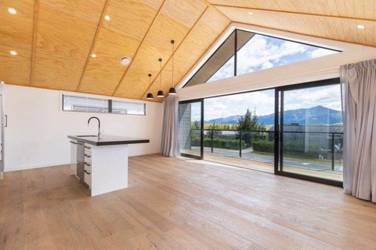 Photo of property in 1a Rannoch Drive, Jacks Point, Queenstown, 9371