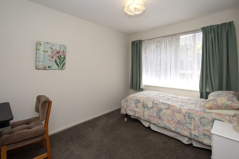Photo of property in 2/66 Waratah Street, Avondale, Christchurch, 8061
