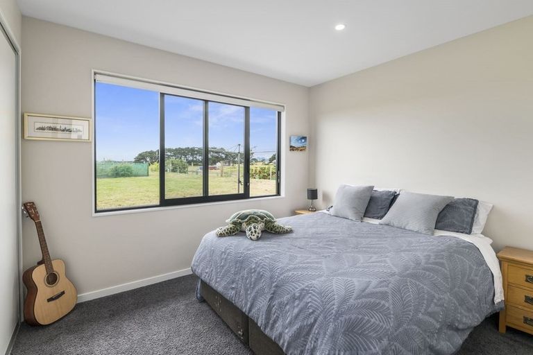 Photo of property in 161 Harakeke Road, Te Horo, Otaki, 5581