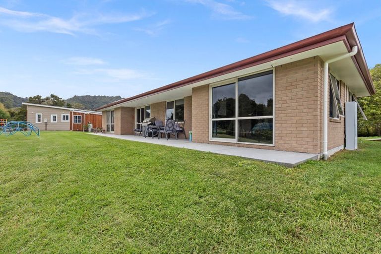 Photo of property in 6 Tavinor Road, Otaika, Whangarei, 0170