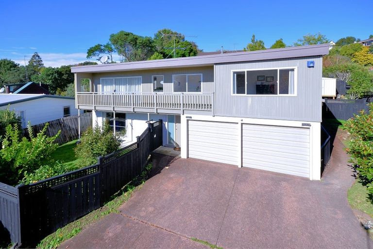 Photo of property in 17 Fitzwilliam Drive, Torbay, Auckland, 0630