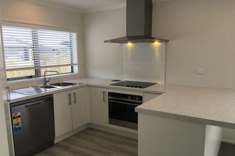 Photo of property in 14 Marion Crescent, Papamoa Beach, Papamoa, 3118