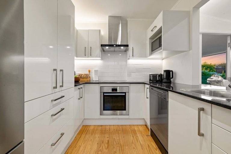 Photo of property in 116 Moore Street, Hillcrest, Auckland, 0627